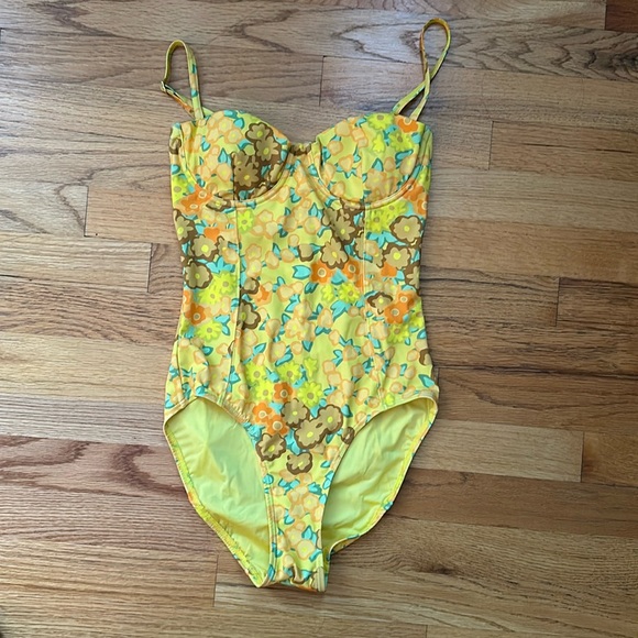 Tory Burch one piece swimsuit, NWOT size XS - Picture 6 of 7